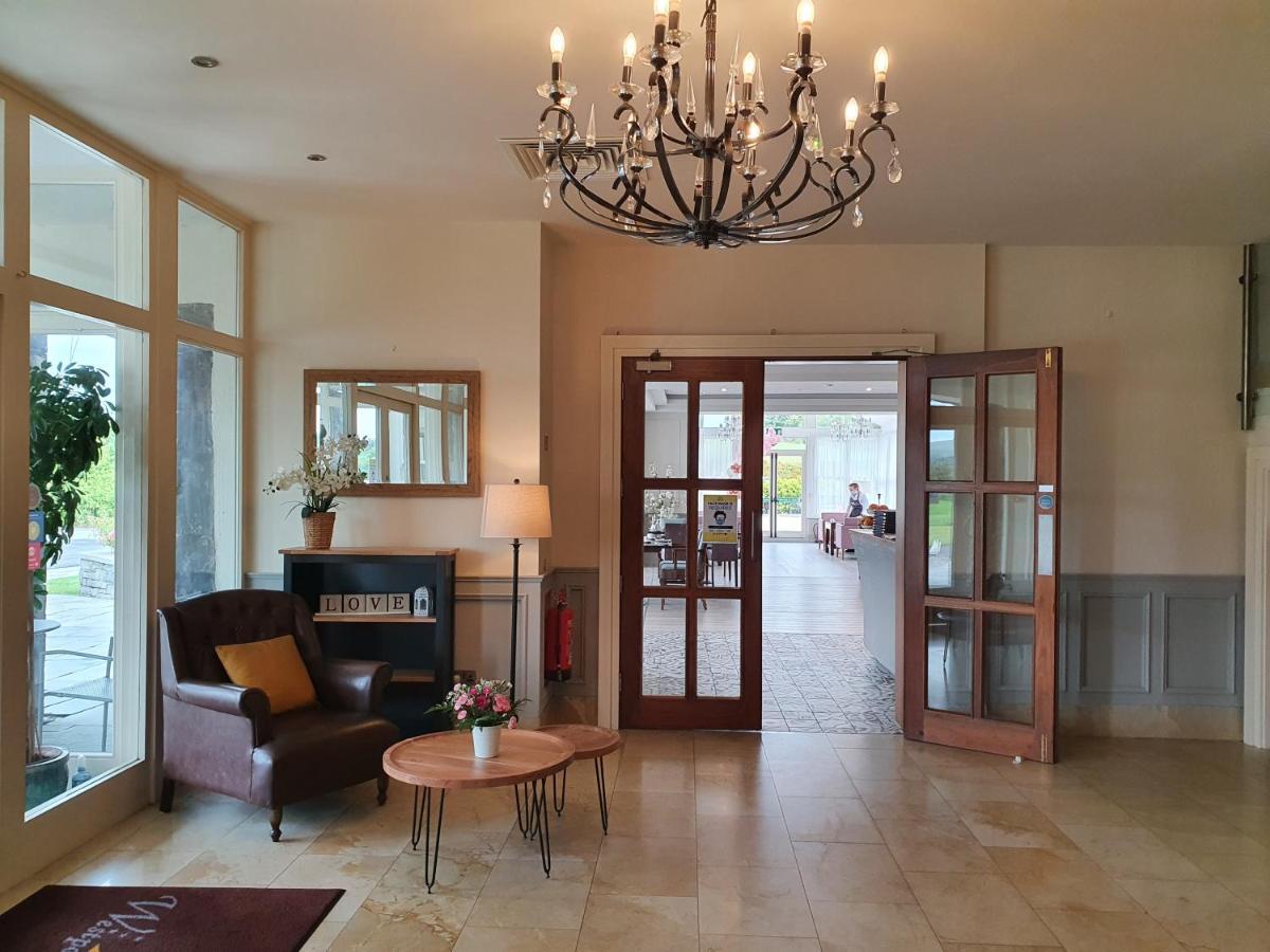 Westport Country Lodge Hotel Ngoại thất bức ảnh